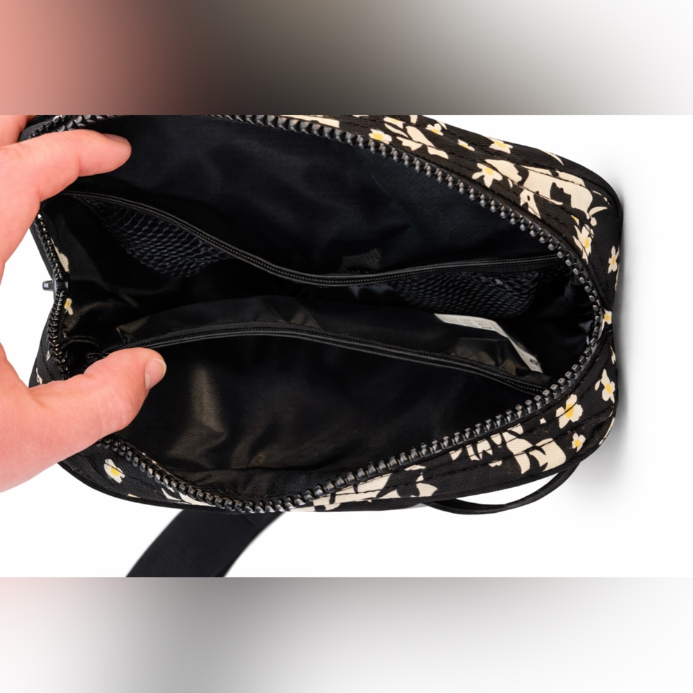 Thread Black Floral Belt Bag Crossbody Sling Adjustable Strap - Picture 5 of 8